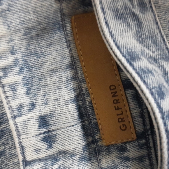 GRLFRND  Brynn  women short in size 26 - Picture 8 of 12